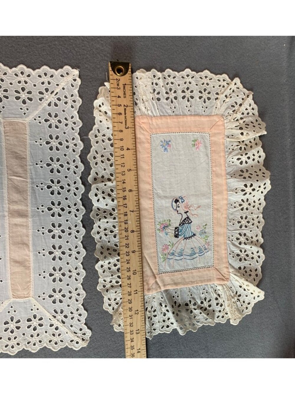 Lace Doilies Set with Embroidered Ladies - 3 Pieces Elegant Decor Vintage - Picture 8 of 13